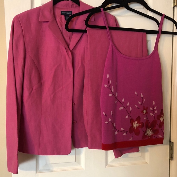 2001 Pink Ann Taylor Linen Suit - Picture 1 of 8